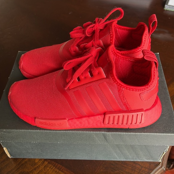 ADIDAS NMD_R1 C RUNNING SHOESE SIZE 3 PREOWNED GREAT CONDITION - Picture 4 of 10